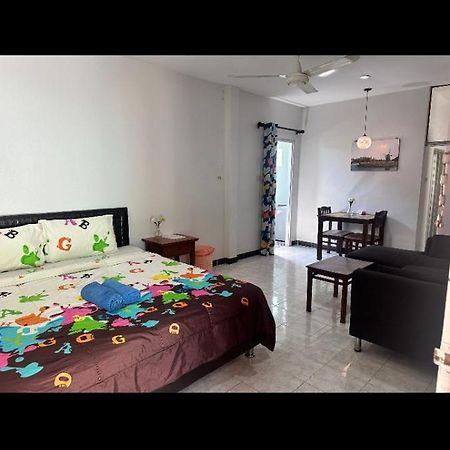Studio With Aircon N Kitchen Strand Bang Tao Exterior foto