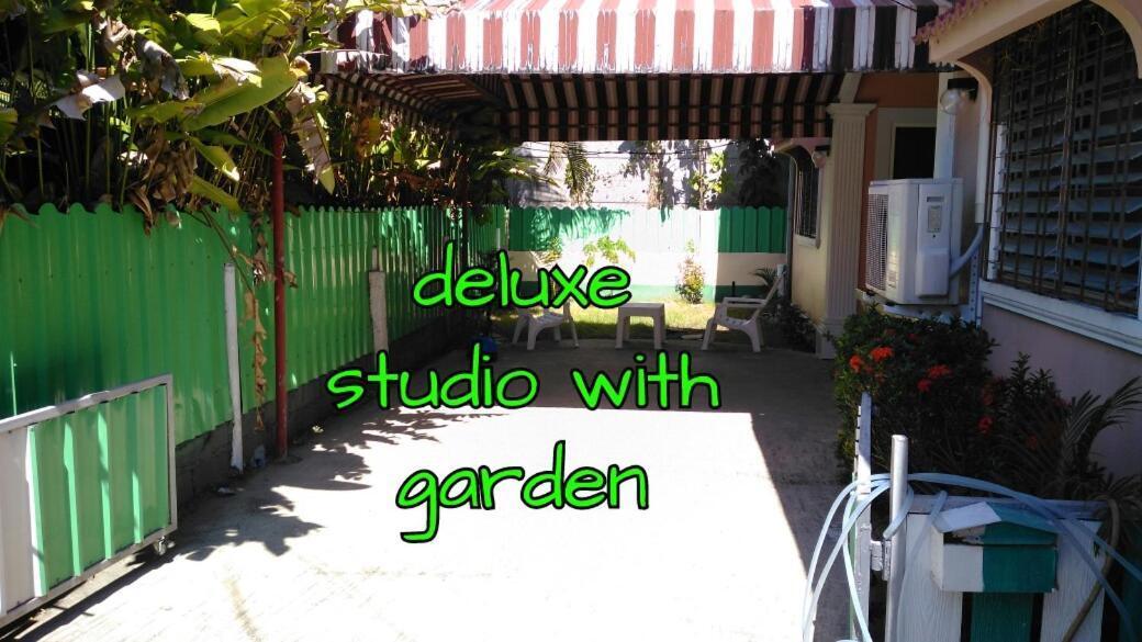 Studio With Aircon N Kitchen Strand Bang Tao Exterior foto